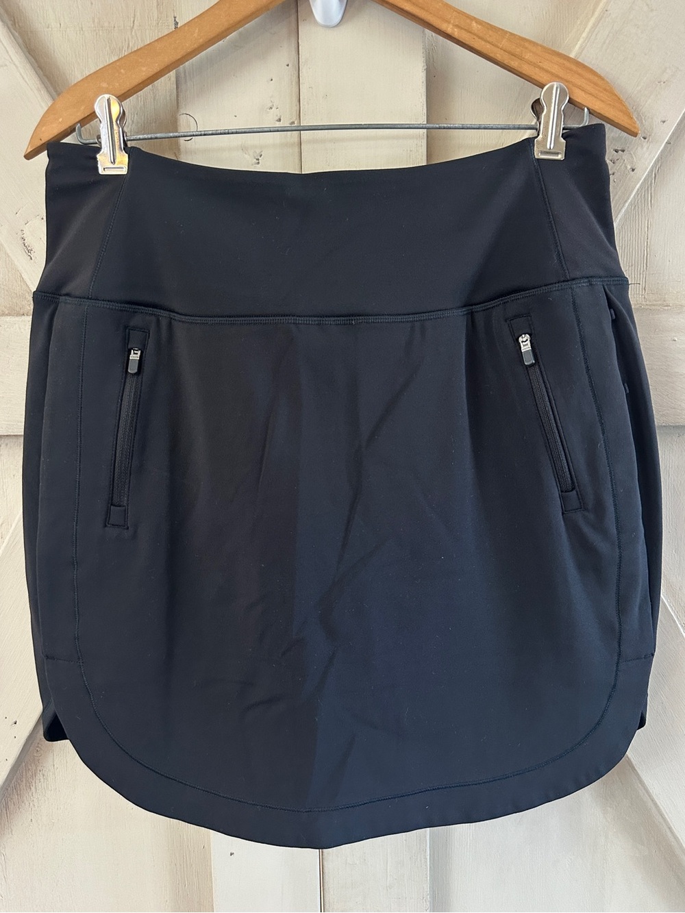 Athleta Fairway Golf Skort 18” Black Size M – Zip Pockets